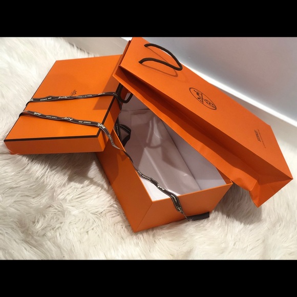 100% Auth HERMES GIFT BOX w/ 2 DUST BAG & Ribbon - Picture 16 of 16